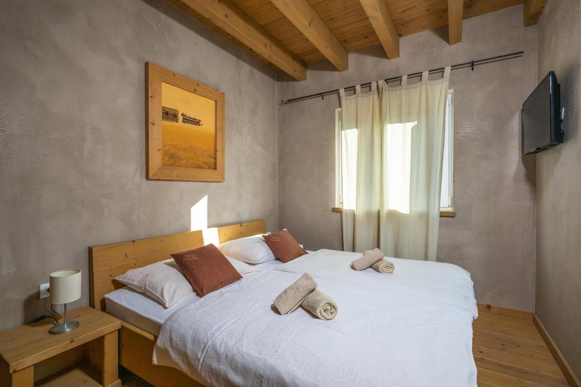6-Bedroom Villa Chiara With Sea View Premantura Exteriör bild