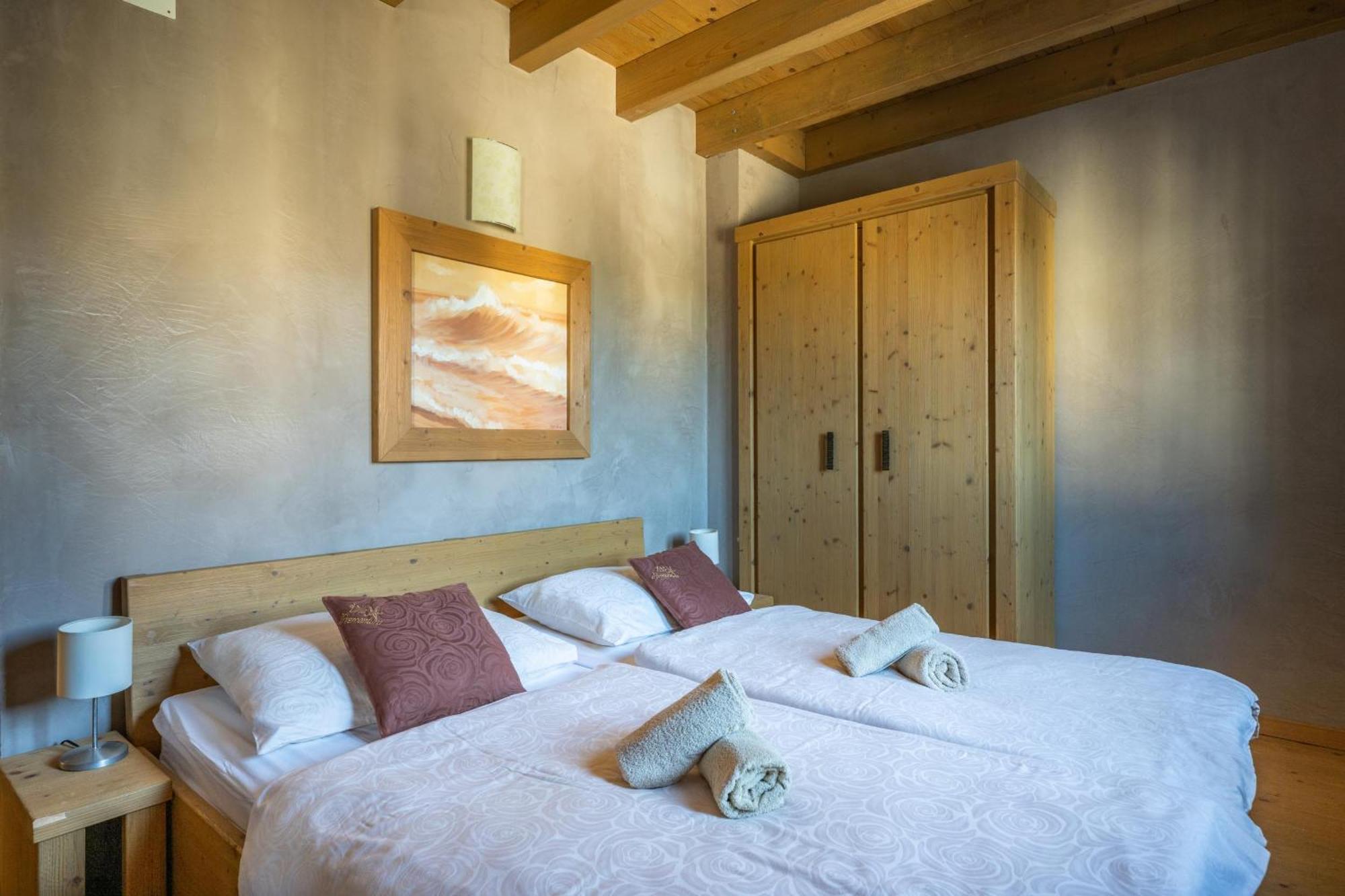6-Bedroom Villa Chiara With Sea View Premantura Exteriör bild